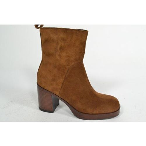 CYPRES Boots Cognac