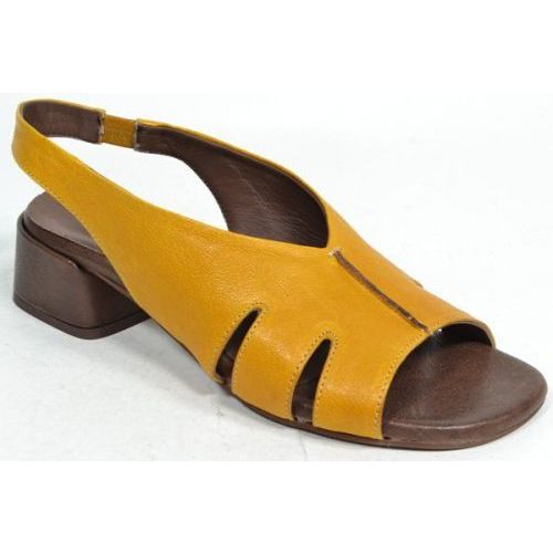 MAT:20 Sandaal Geel
