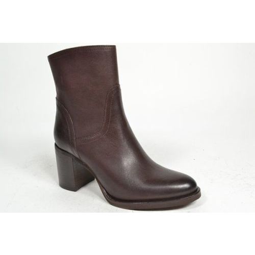 MISS BEHAVE Boots Bruin