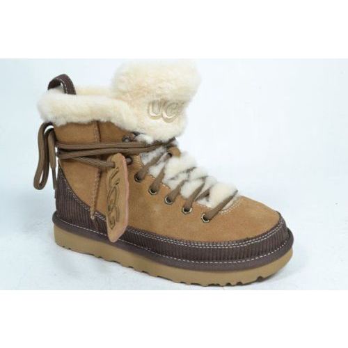UGG Nestelboots Cognac