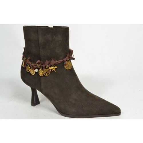 VIVIAN RAY Boots Bruin
